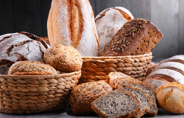 Composición con productos de panadería variados — Foto de Stock