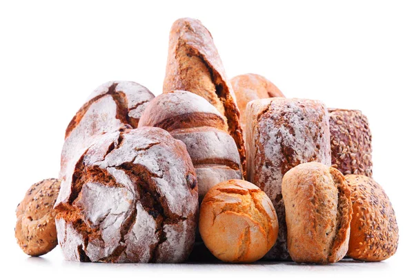 Samenstelling met diverse bakkerijproducten geïsoleerd op wit — Stockfoto