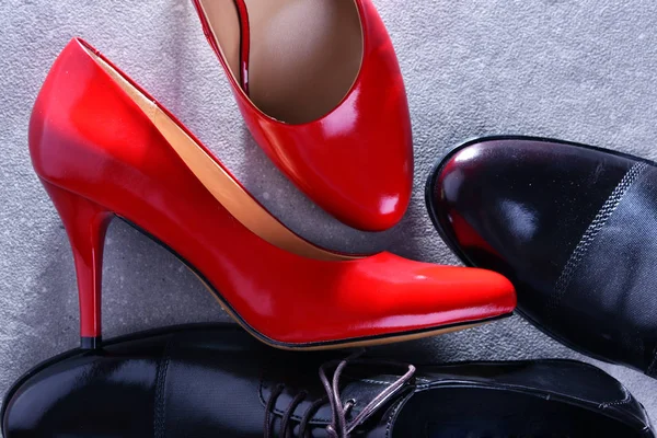 Sammansättning med två par skor — Stockfoto