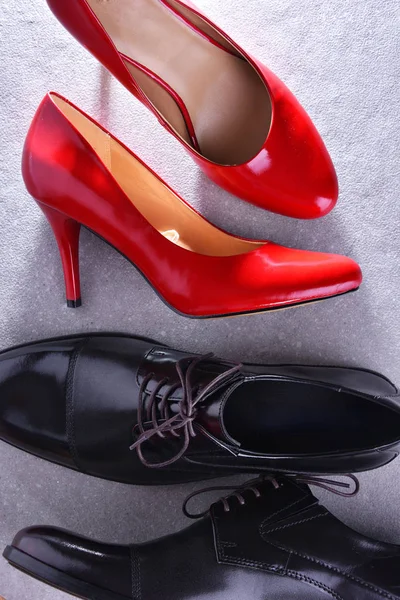 Sammansättning med två par skor — Stockfoto