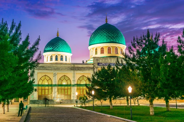 Ходя Ахдзеркало мечеть в Ташкенті, Узбекистан — стокове фото