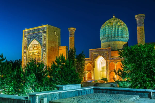 Guri Amir, een mausoleum van de Aziatische veroveraar Timur in Samarkand — Stockfoto