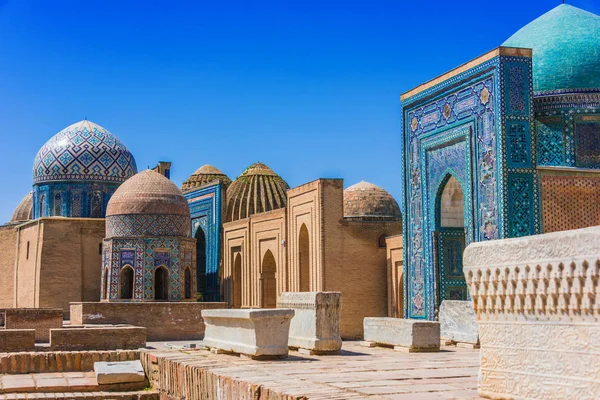 Shah-i-Zinda, una necrópolis en Samarcanda, Uzbekistán —  Fotos de Stock