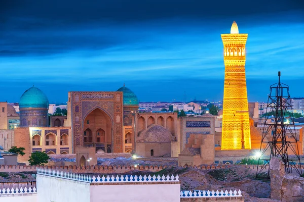 Uitzicht op het historisch centrum van Bukhara, Oezbekistan — Stockfoto