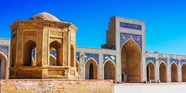 Po-i-Kalan eller POI Kalan Complex i Bukhara, Uzbekistan — Stockfoto