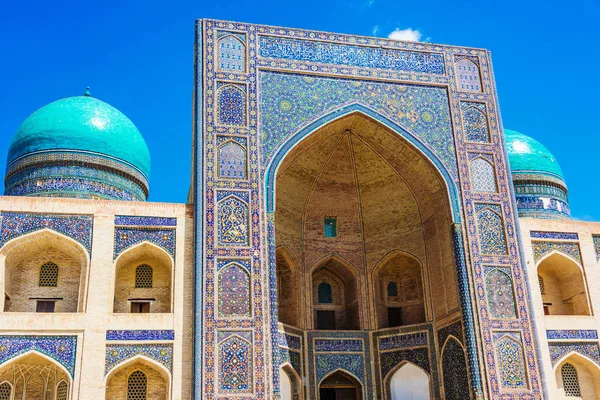 Po-i-Kalan of POI Kalan complex in Bukhara, Oezbekistan — Stockfoto