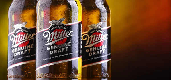 Lahví piva Miller Genuine Draft — Stock fotografie