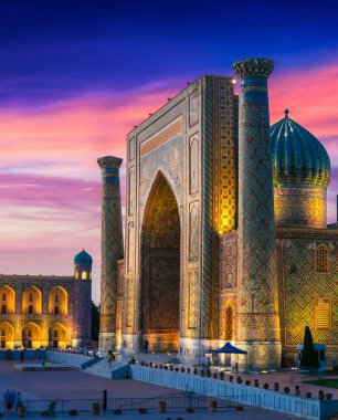 Registan, Semerkant'ta eski bir meydan, Özbekistan