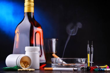 Alkol, sigara ve uyuşturucu gibi bağımlılık yapıcı maddeler