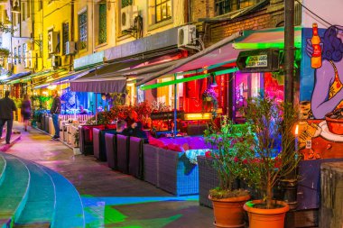 Tiflis şehir merkezinin turistik bölgesinde restoranlar, Gürcistan