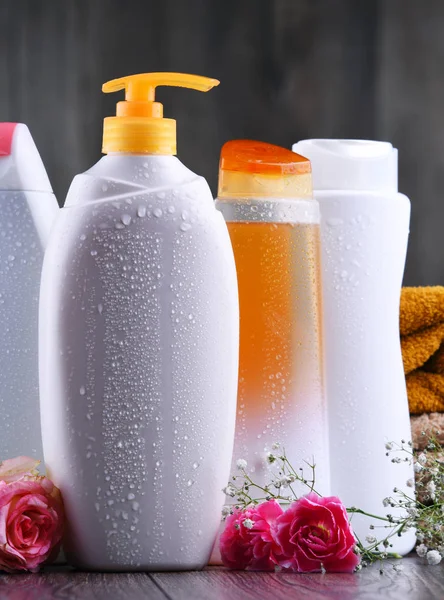 Plastic bottles of body care and beauty products — Stock Photo, Image