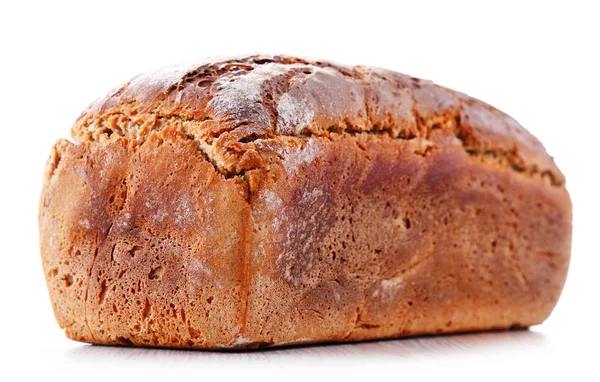 Großer Laib frisches Bio-Brot isoliert auf weiß — Stockfoto