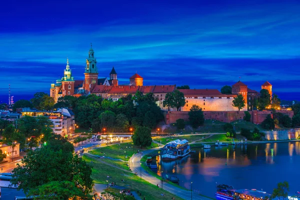 크 라 코 프, 폴란드에 Wawel 성의 보기 — 스톡 사진