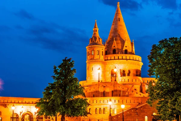 Fisherman's Bastion on the Castle hill in Budapest, Hungary — Stock Photo, Image
