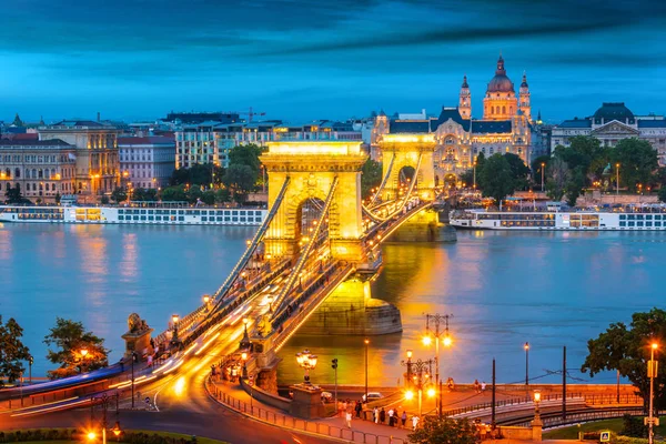 Panoramic view of Budapest by night — Stock Photo, Image