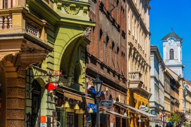 Ünlü Vaci sokak, Budapeşte ana alışveriş caddesi