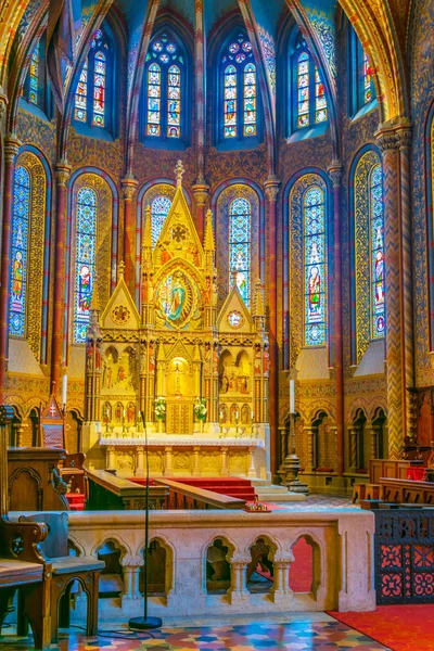 Interieur van Matthias kerk op de kasteelheuvel in Boedapest — Stockfoto