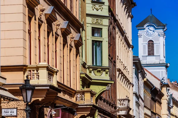 Famosa calle Vaci, la principal calle comercial de Budapest — Foto de Stock