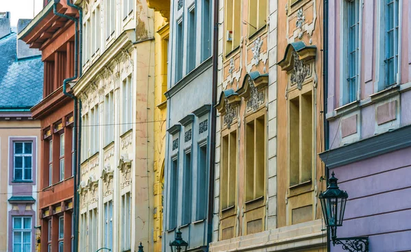 Historische Architektur der Innenstadt von Prag, Tschechische Republik — Stockfoto