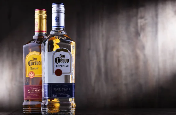 Üveg tequilát Jose Cuervo — Stock Fotó