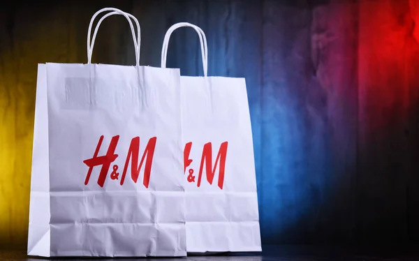 H y M bolsas de papel de compras — Foto de Stock