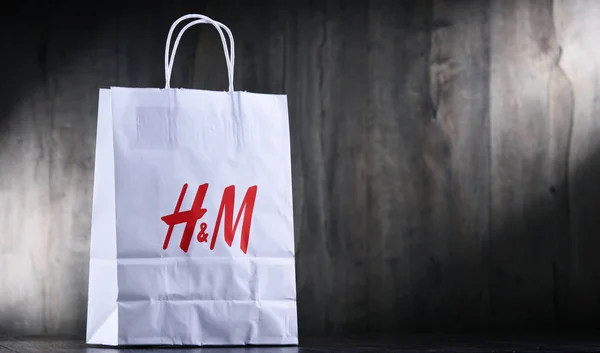 H y M bolsa de compras de papel — Foto de Stock