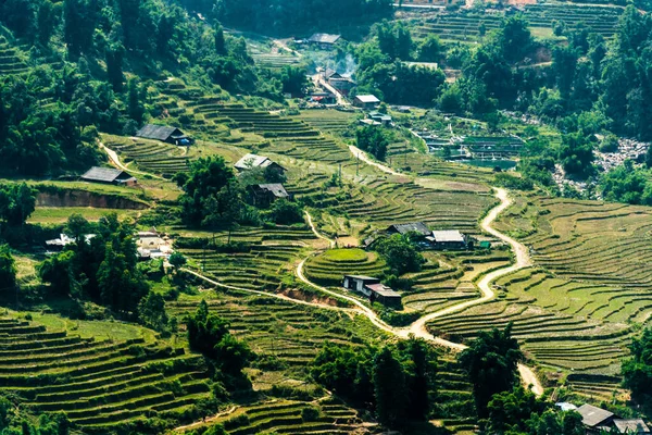 Vista panorámica del valle de Sapa en la provincia de Lao Cai en Vietnam —  Fotos de Stock