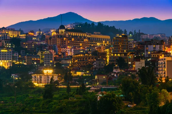 Vista panorâmica de Sapa na província de Lao Cai, no noroeste do Vietnã — Fotografia de Stock