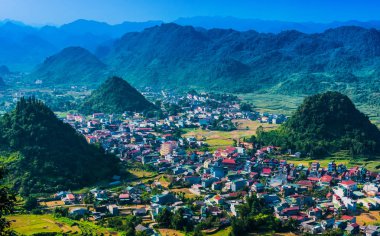 Vietnam, Ha Giang vilayetindeki Quan Ba cennet kapısı.
