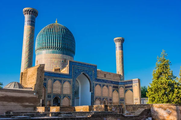 Guri Amir, een mausoleum van de Aziatische veroveraar Timur in Samarkand — Stockfoto