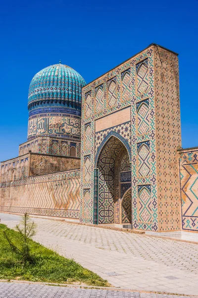 Bibi-Khanym moskee in Samarkand, Oezbekistan — Stockfoto