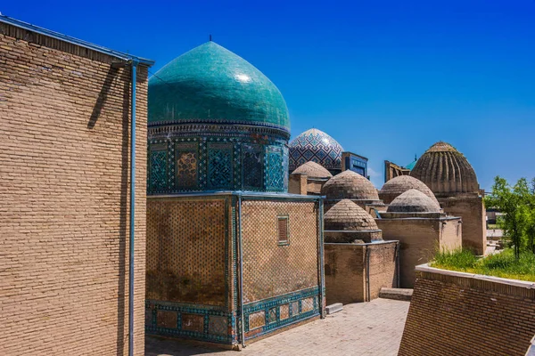 Shah-i-Zinda, een necropolis in Samarkand, Oezbekistan — Stockfoto