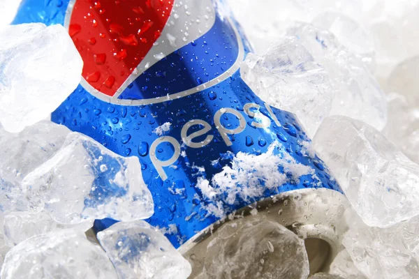 Poznan Pol May 2020 Can Pepsi 一种由百事可乐生产和制造的碳酸饮料 1893年 这种饮料被命名为Brad Drink — 图库照片