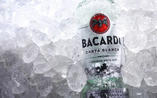 Познан Пол Мая 2020 Бутылка Белого Рома Bacardi Продукт Bacardi — стоковое фото