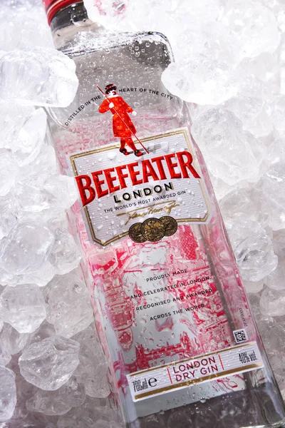 Poznan Pol May 2020 Bottle Beefeater Gin Brand Beefeater Gin — 스톡 사진