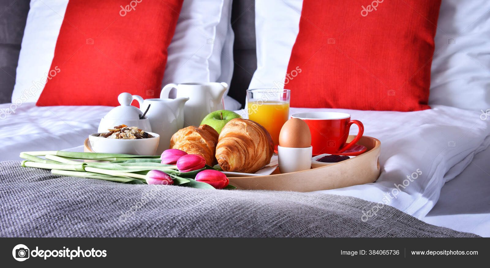 Breakfast Tray Bed Hotel Room — Stock Photo © monticello 384065736