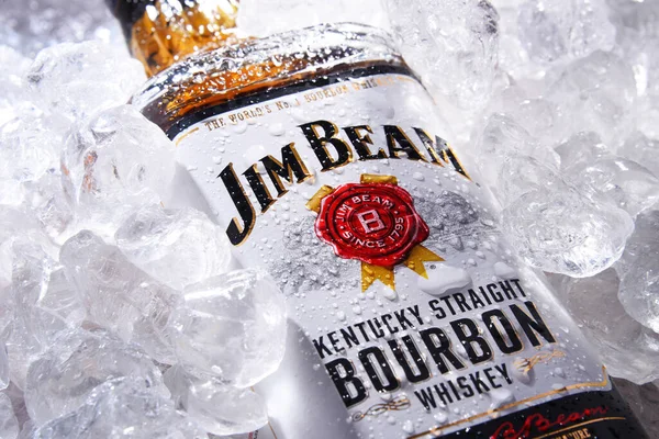 Poznan Pol Maj 2020 Butelka Jim Beam Jednej Najlepiej Sprzedających — Zdjęcie stockowe