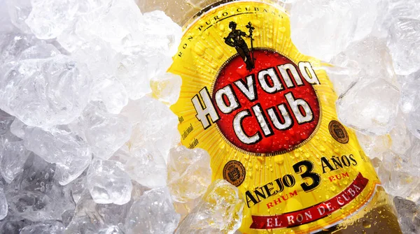 Poznan Pol Mayo 2020 Botella Havana Club Una Marca Ron —  Fotos de Stock