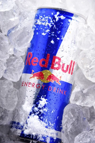 Poznan Pol Junio 2020 Can Red Bull Una Bebida Energética —  Fotos de Stock