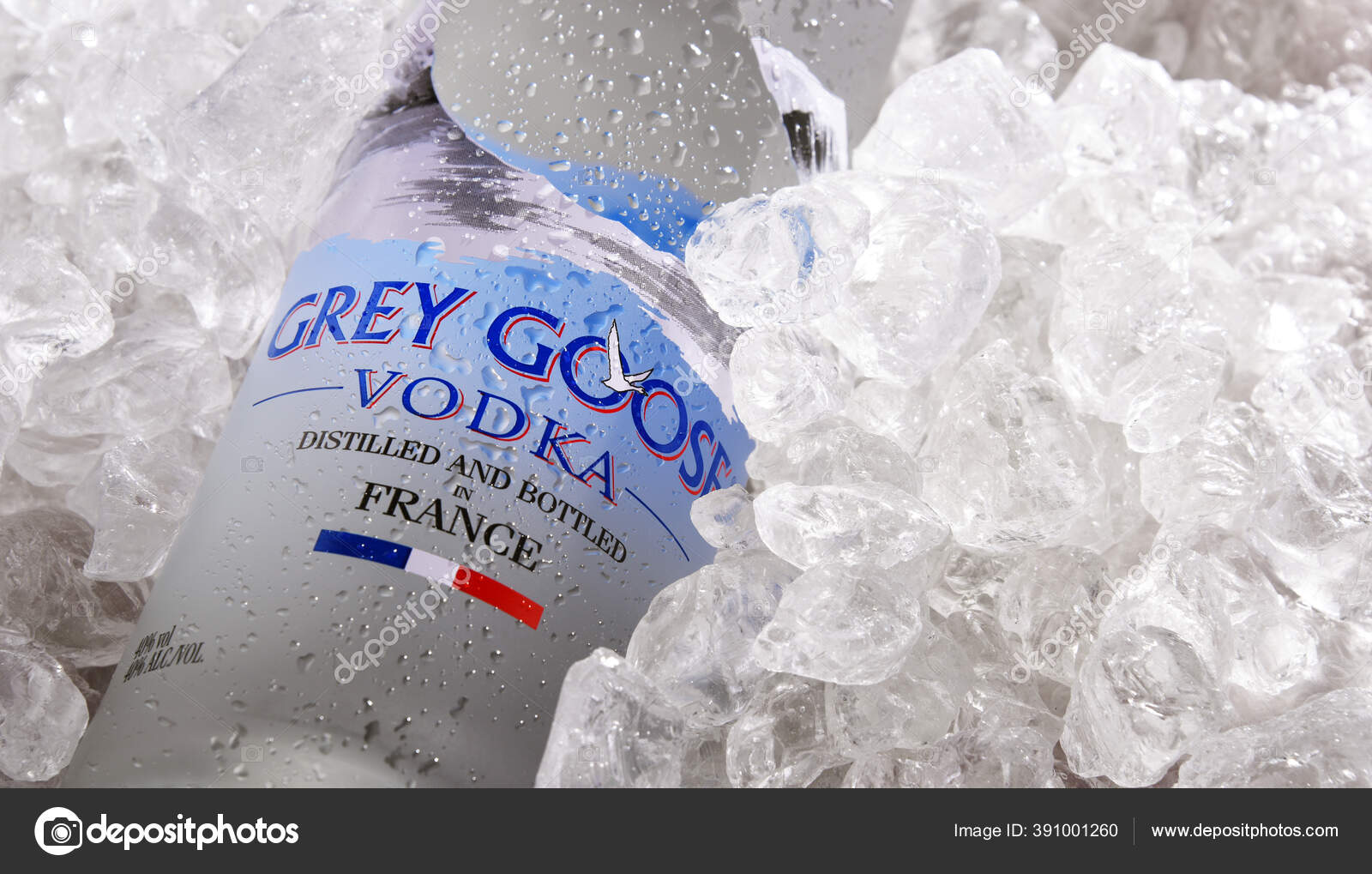 Poznan Pol Jul 2020 Bottle Grey Goose Brand French Vodka – Stock Editorial  Photo © monticello #391001260