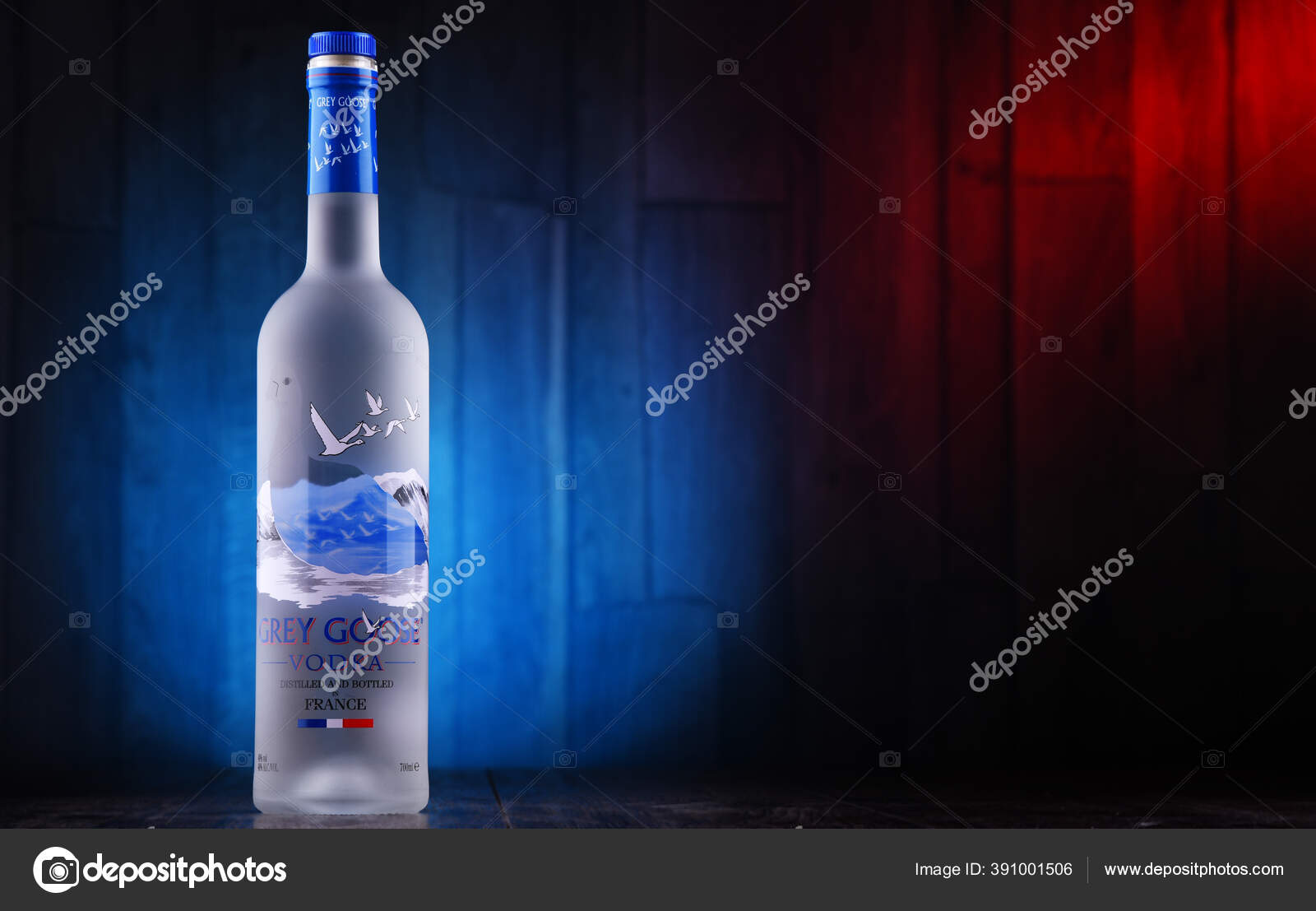 Poznan Pol Jul 2020 Bottle Grey Goose Brand French Vodka – Stock Editorial  Photo © monticello #391001506