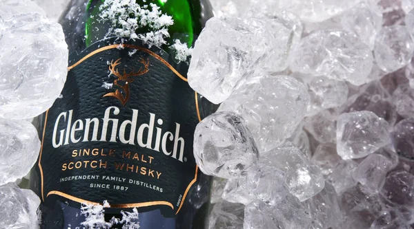 Poznan Pol Jun 2020 Butelka Glenfiddich Najlepiej Sprzedającej Się Whisky — Zdjęcie stockowe