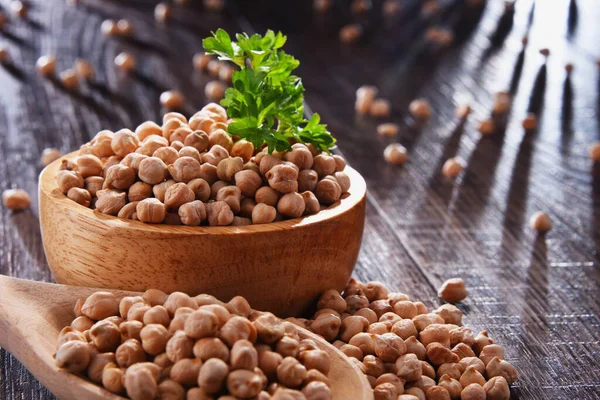 Composición Con Plato Garbanzos Sobre Mesa Madera — Foto de Stock