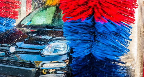 Car Going Automated Car Wash Machine — Stock Photo, Image