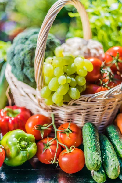 Variété Légumes Fruits Frais Biologiques Dans Jardin Régime Alimentaire Équilibré — Photo