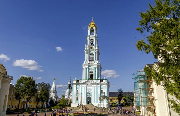 Sergiev Posad Russia September 2018 Tourists Parishioners Bell Tower Holy — Stock Photo, Image