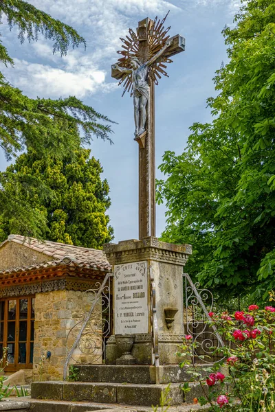 フランス、レンヌルシャトー教会。十字架とイエスクリストゥス — ストック写真