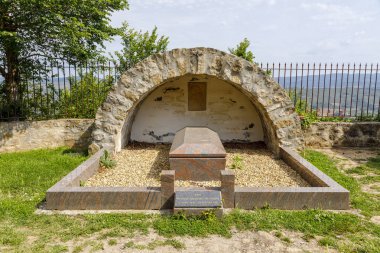 Berenger Sauniere Grave - Rennes le Chateau - France 