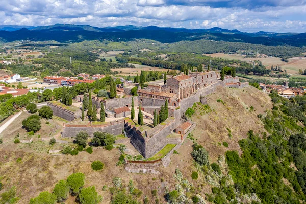 İspanya 'nın Girona Katalonya kentindeki Hostalric ortaçağ köyü.