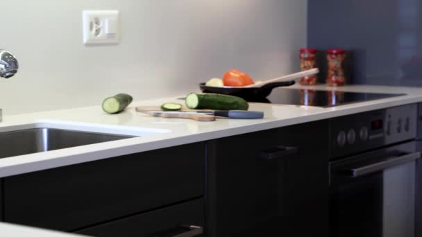 Gabinetes Cocina Con Encimera Cocina Diseño Interior Del Hogar Moderno — Vídeos de Stock